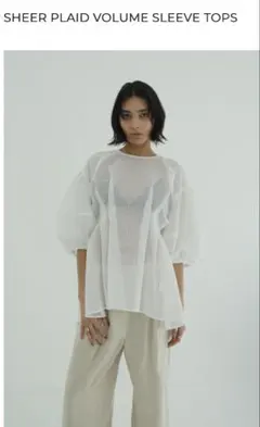 CLANE SHEER PLAID VOLUME SLEEVE TOPS 1