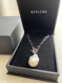 MARLENA バロックパールシルバーチェーンネックレス