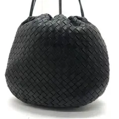 【美品】ボッテガヴェネタ ショルダーバッグ 巾着型 イントレチャート ブラック BOTTEGA VENETA レア美品 ボッテガ ヴェネタ イントレチャート