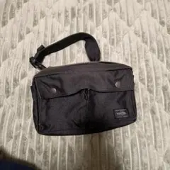 ブラック ボディバッグ 2ポケット　PORTER