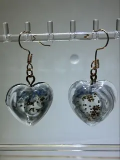 ハンドメイド レジン ピアス ハートモチーフ