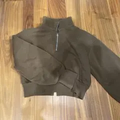 GU ブラウン ハーフジップ クロップドスウェット