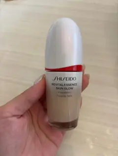 SHISEIDO REVITALESSENCE SKIN GLOW 220
