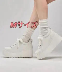 鈴木亜美 プロデューススニーカー M ホワイト - メルカリ