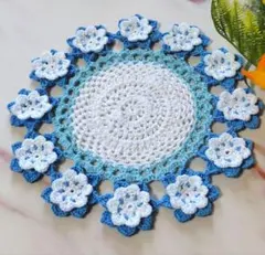 ハンドメイドレース編み　青い花のドイリー