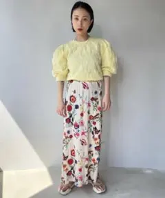 パフスリーブトップス【SANSeLF】sanw22s053のサムネイル