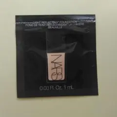 NARS ライトリフレクティングファンデーション 02166 サンプルのサムネイル