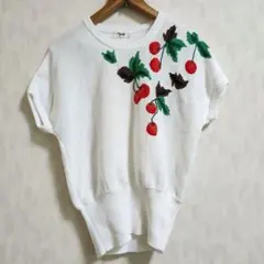 madam Joconde　マダム ジョコンダ　チェリー刺繍　半袖　サマーニットのサムネイル
