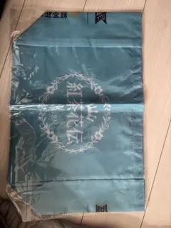 紅茶花伝　TinyTAN 脚立　V 　J-hope 収納バッグ付き 2026年最新】紅茶花伝 bts 脚立の人気アイテム - メルカリ