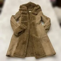 earth music&ecology フェイクムートンフードコート