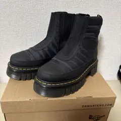 Dr. Martens ブラックスリッポンブーツ