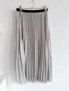 【ZARA】 シルバー サテンプリーツスカート Mサイズ