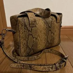 EVRIS ショルダーバッグ