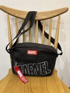 MARVEL ショルダーバッグ 黒　美品のサムネイル