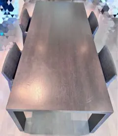 カッシーナ ダイニングテーブル