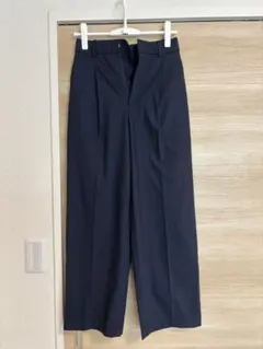 【ユニクロSサイズ】ネイビー スラックス 裾上げ4センチ済み