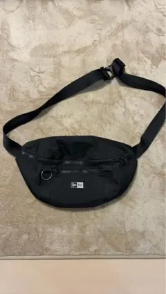 NEWERAショルダーバック　翌日発送！即購入可能！値下げ可能！