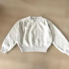 ZARAザラ　クロップド丈　ベージュ　セーター