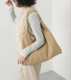 ear PAPILLONNER シンプル/A4サイズ対応/軽量ツイストバッグのサムネイル