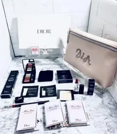 ChristianDior ディオール ピンクポーチ＆香水・ミニメイクセット