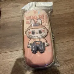 ラブブ　ペンケース