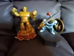 ドラゴンクエスト　立体モンスター図鑑 さまよう鎧　ゴールドマン　2体