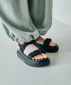 LEPSIM　ギャザークッションサンダルのサムネイル