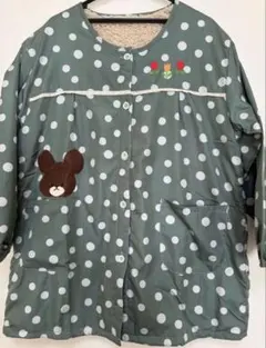 新品・未使用　くまのがっこう　保育士　エプロン　長袖　割烹着　裏起毛　セール