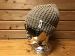 ROXYベージュ ニット帽　レディースFのサムネイル