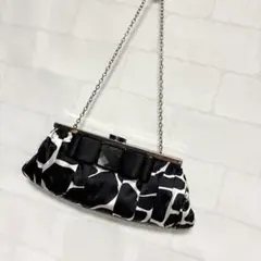 サテン風 リボン×クリスタル パーティーバッグ 黒×白 ジラフ柄