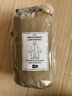 kiu レインポンチョのサムネイル
