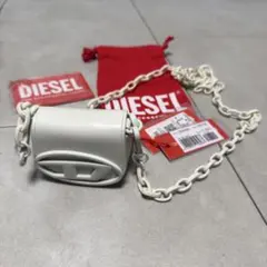 DIESEL 1DR XXS CHAIN ミニチャームバッグ マットホワイト