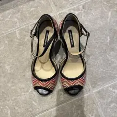 オープントゥ ストラップ付き ハイヒール