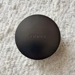 THREE アドバンストエンリアル　スムースオペレータールースパウター 01のサムネイル
