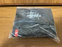 Stussy ブラック 三つ折り財布のサムネイル