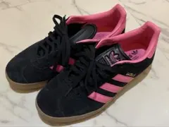 Item thumbnail for item 8892bf1e-cc80-4448-8a70-d74e6b2468e2