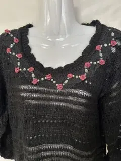 axes femmeローズビジュー透かし編みニット新品未使用