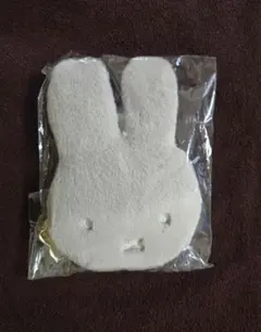 新品　ミッフィー　コインケース　グレー　ぬいぐるみ　ふかふか