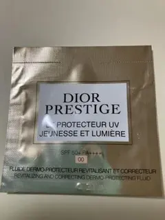DIORプレステージ　ホワイト　ル　プロテクターUVルミエールBB 00