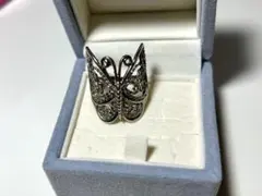 蝶　バタフライ　リング