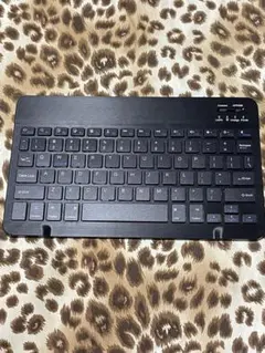 新品ワイヤレス QWERTYキーボード 本体