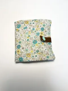 リスちゃんのティッシュケース[ハンドメイド]グリーン系花柄、グリーン白ボーダー