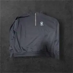 ハーフジップスウェット 黒 カセットテープ刺繍