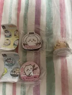 ちいかわ うさぎ くら寿司 ビッくらポン キーホルダー 缶バッジ マグネット