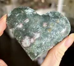 レア　高品質　グリーンマイカ　大きめハート　天然石