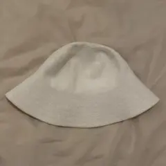 ユニクロ　UNIQLO UVカットニットバケットハット　帽子　白　ホワイト