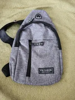 FASHION INSTINCT ボディバッグ グレー