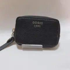 GUESS ゲス 1981 ブラックミニポーチ