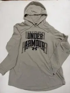 UNDER ARMOUR パーカー