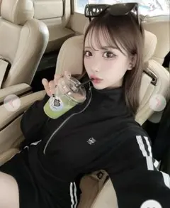 Cherimi ラインワンピース ブラック シェリミー 伊藤桃々 新品未開封